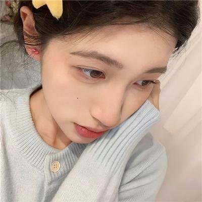 天蓝地黄